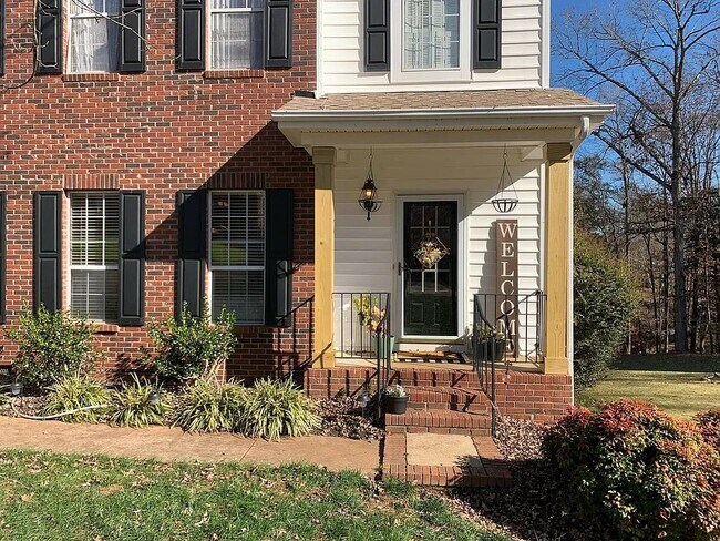 Building Photo - 207 Twinleaf Way