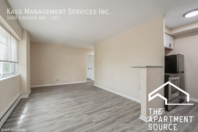 Building Photo - 1400 Chicago Ave