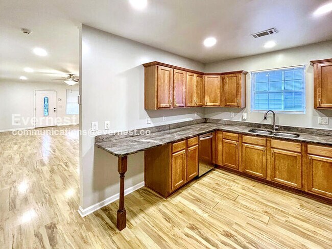 Foto del edificio - 1065 Fair St SW