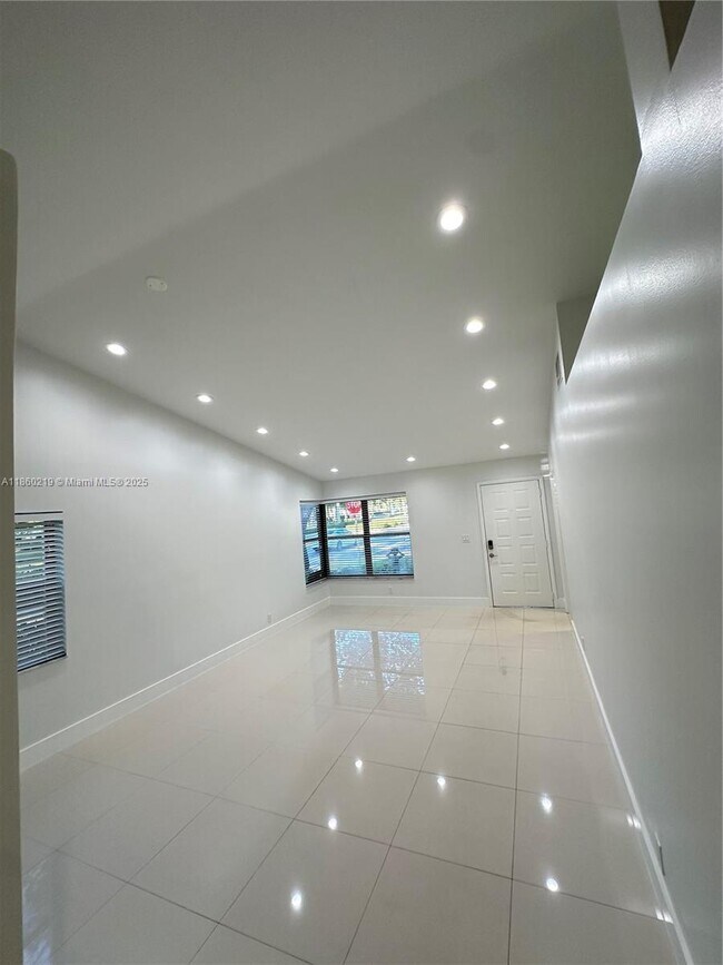 Building Photo - 3150 NW 94th Ave