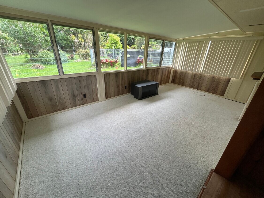 Building Photo - 1547 Wailuku Dr