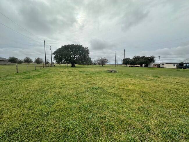 Foto del edificio - 39 Tiffany Dr