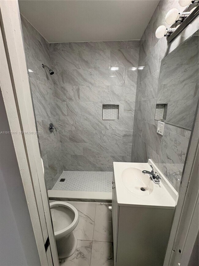 Foto del edificio - 1560 NW 25th Ave