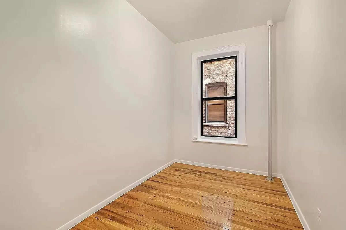 Building Photo - Waverly Place