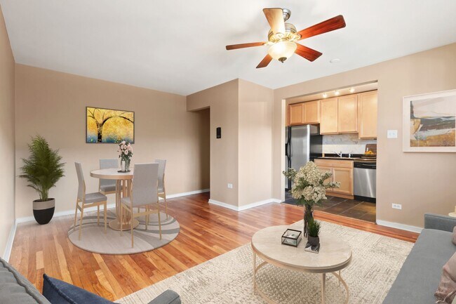 Foto del edificio - 2100 N Franklin St #4 - Move in Ready!