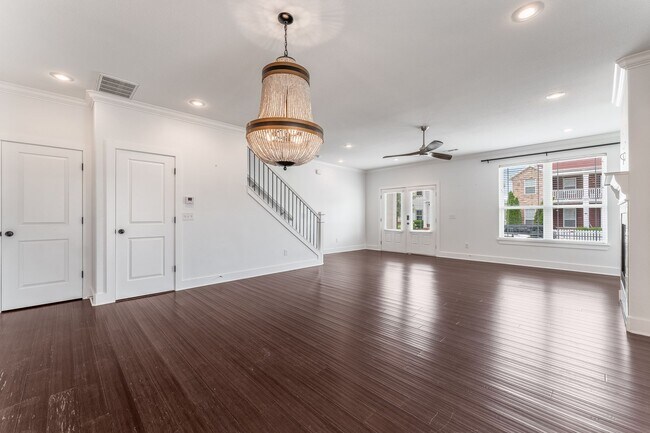Building Photo - Modern 3-Bedroom Home with Open Layout in ...