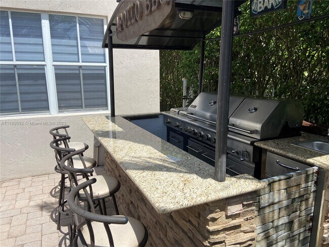 Foto del edificio - 3898 Falcon Ridge Cir