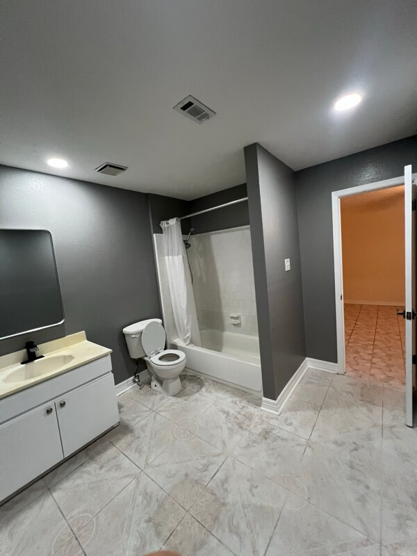 Photo - 15522 Winter Briar Dr (Missouri City, TX)