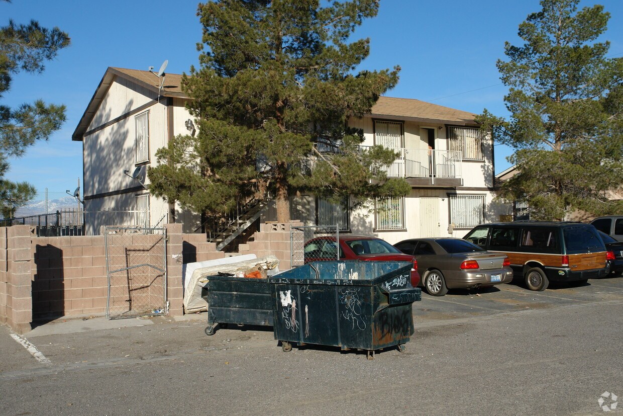 Building Photo - 2141 Oceanus