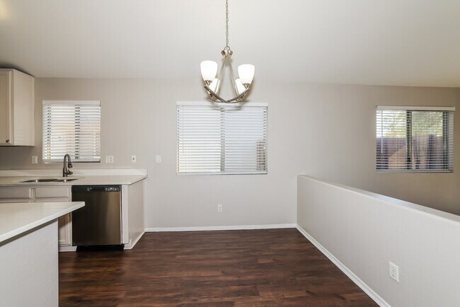 Foto del edificio - 12817 W Mandalay Ln