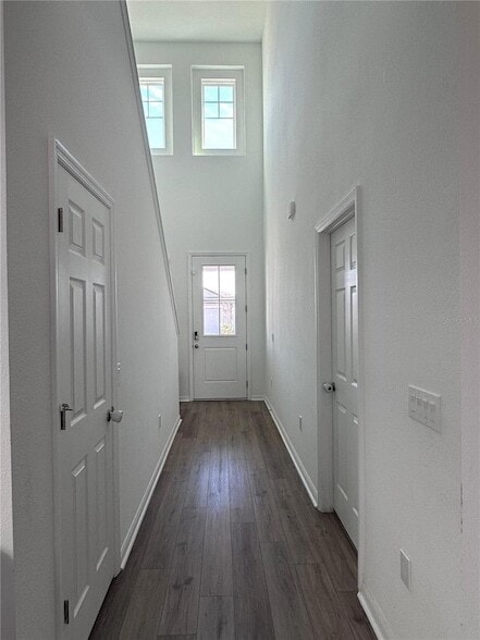 Building Photo - 2345 Treasure Hill St