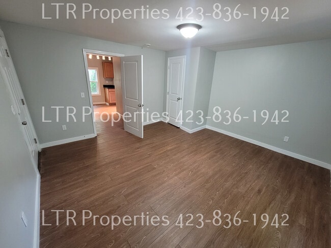 Photo - Flynn st (1203 Apartments