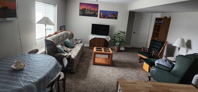 Foto del edificio - 33 W 1600 S St