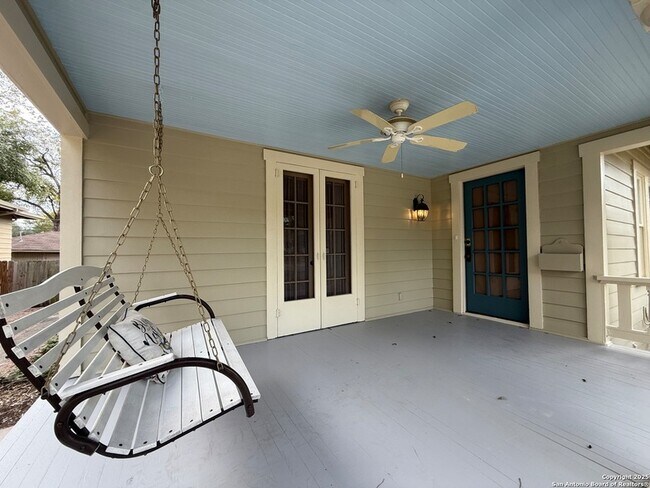 Foto del edificio - 334 W Gramercy Pl