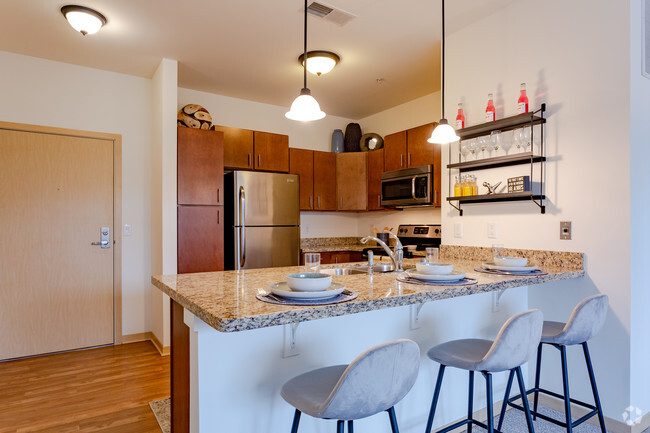 2BR, 2BA - D - The Enclave Luxury Apartments