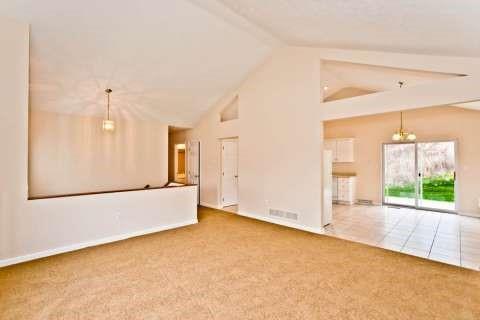 Foto del edificio - 221 Cottonwood Ln