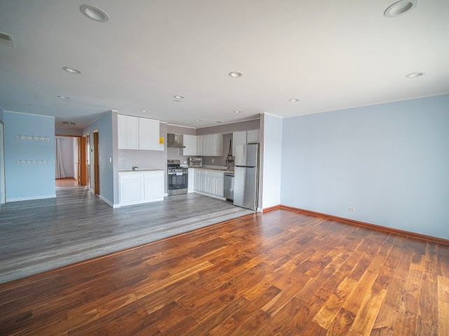 Building Photo - 5948 W 87th St