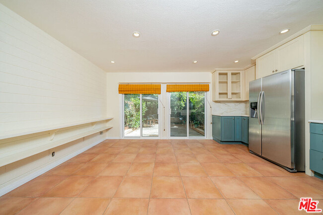 Building Photo - 2559 Ocean Cove Dr