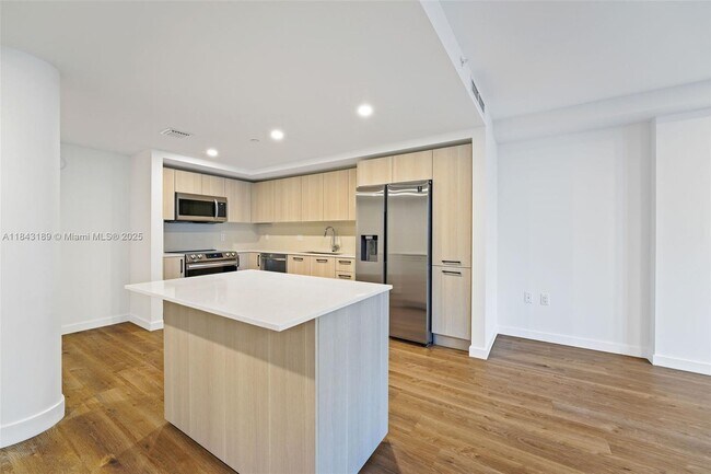 Foto del edificio - 1500 Bay Rd