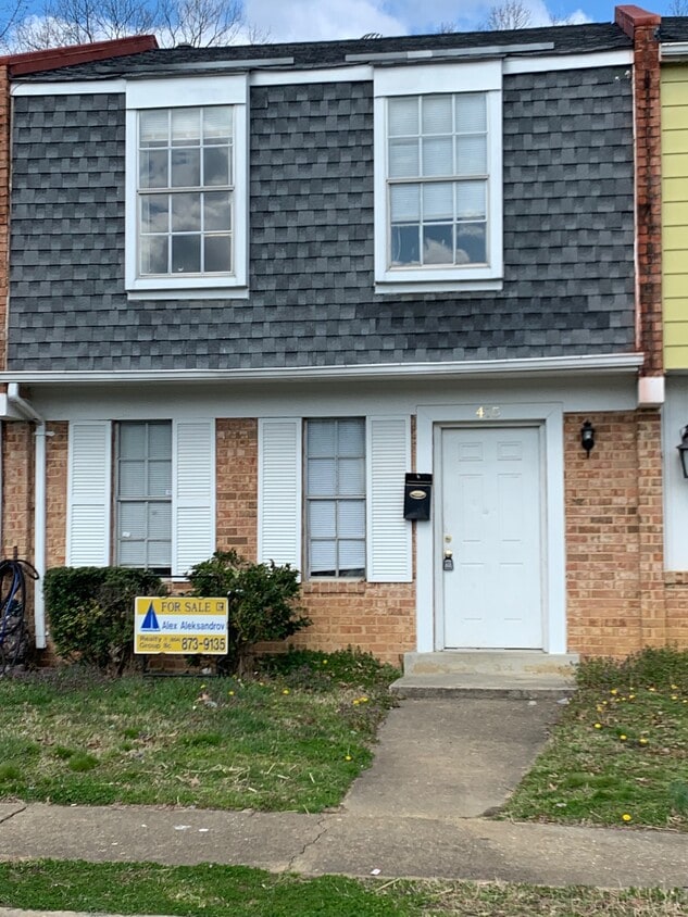 Primary Photo - 415 Roxana Rd