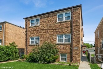 Building Photo - 8910 Grand Ave