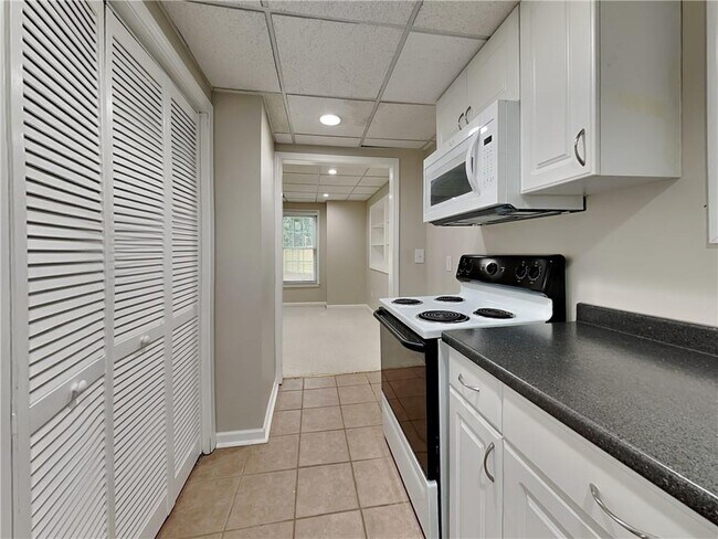 Building Photo - 960 Garner Spring Ln