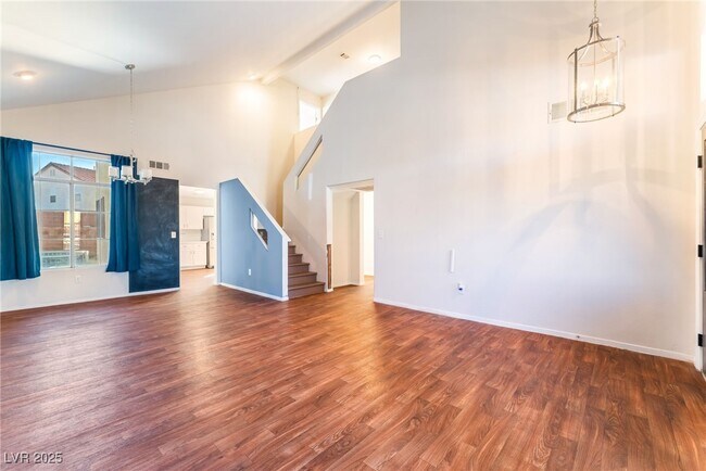 Foto del edificio - 8401 Cinnamon Hill Ave