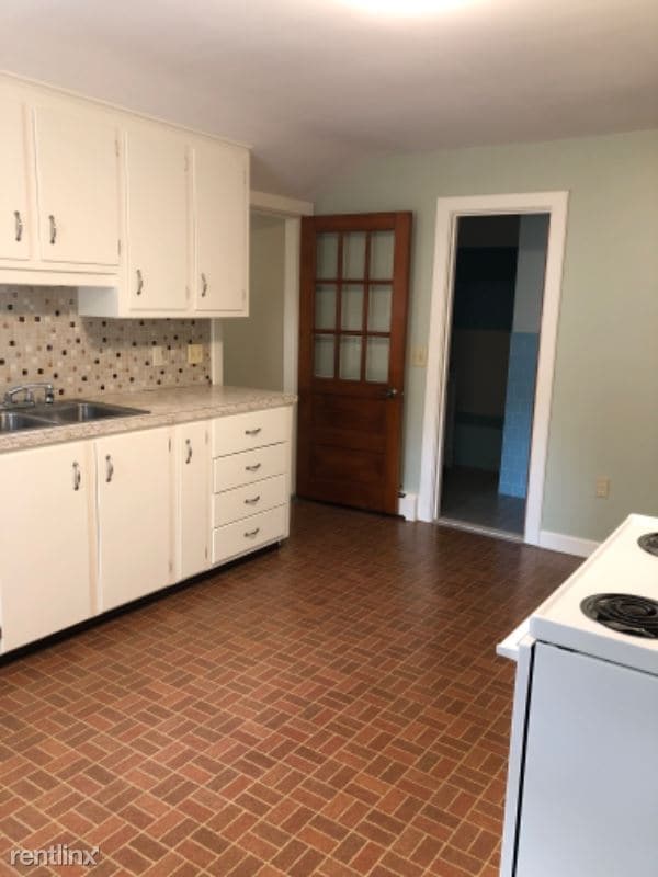 Foto principal - 1 br, 1 bath House - 437 Hopkins Hill Rd