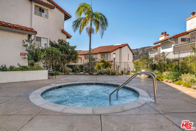 Building Photo - 1654 Michael Ln