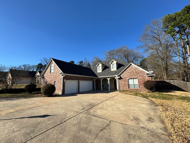 Foto del edificio - Gated Community close to Barksdale Air For...