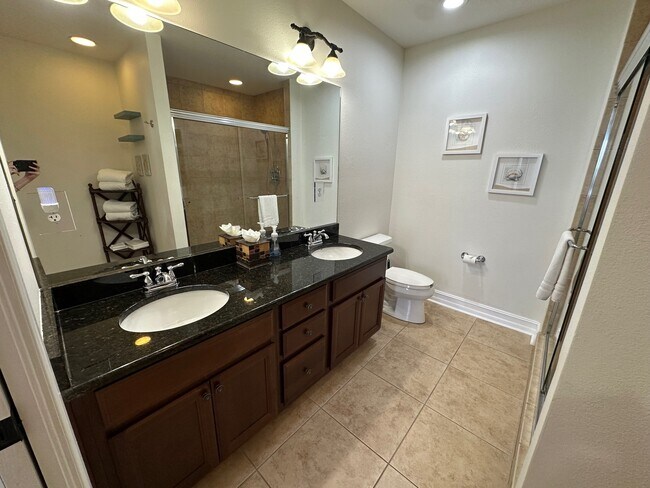 Foto del edificio - 13941 Clubhouse Dr