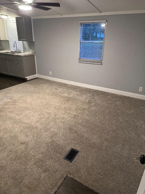 Foto del edificio - 4220 Medlin Rd