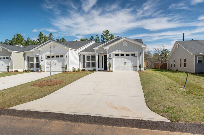 Foto del edificio - 8131 Bannock Cir