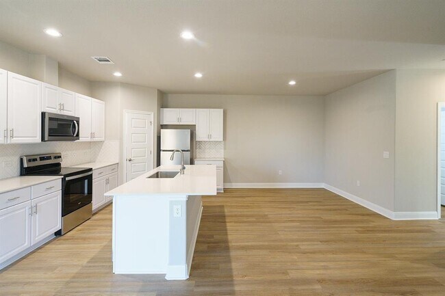 Foto del edificio - 5401 Thunderbird St