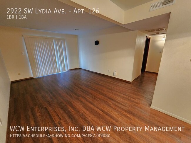 Building Photo - Huntington Condominiums, ground level, imm...