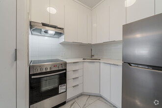 Building Photo - 1455 St Du Fort