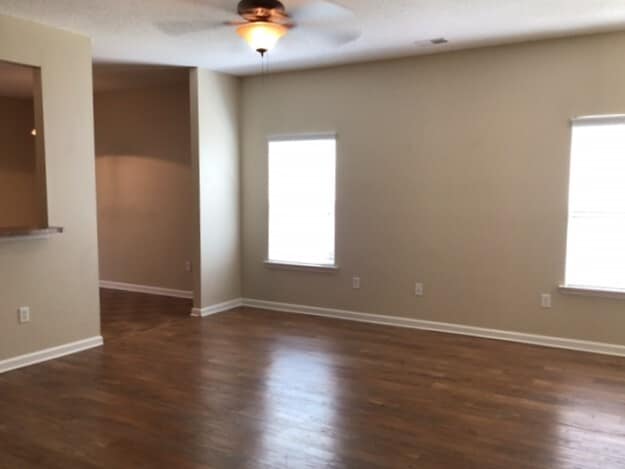 Building Photo - 25 Hartland Ct