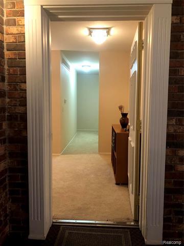 Foto del edificio - 31870 Kingswood Ln