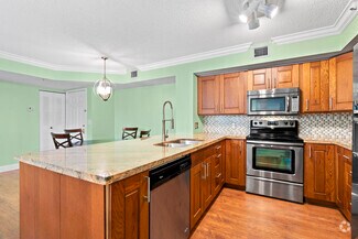 Building Photo - 140 Yacht Club Way