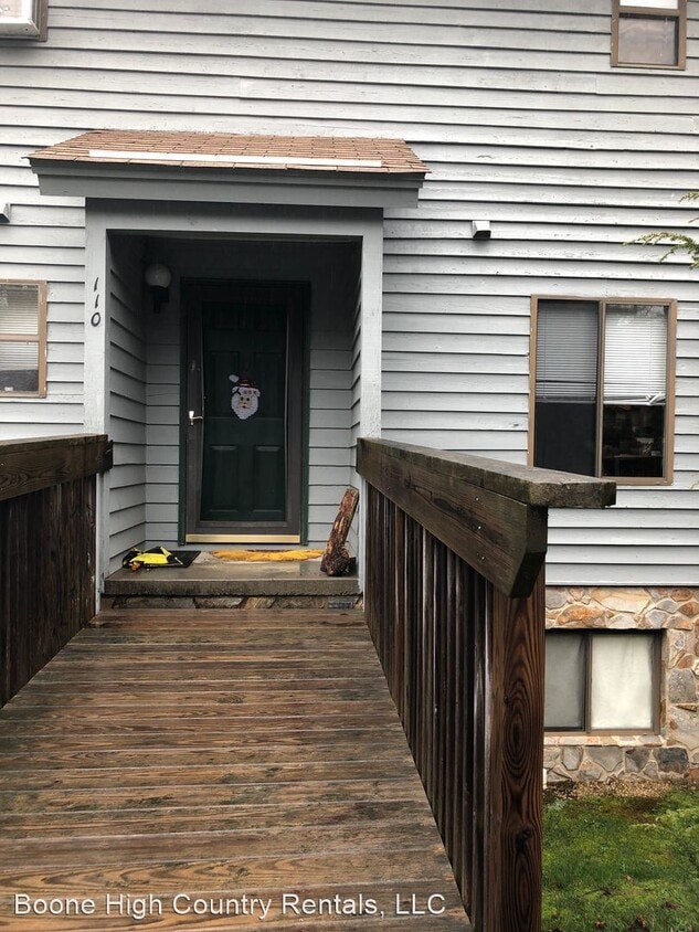 2 br, 2 bath House 110 Sherry Lane House Rental in Boone, NC