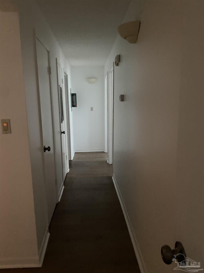 Foto del edificio - 8370 Carl Dean St