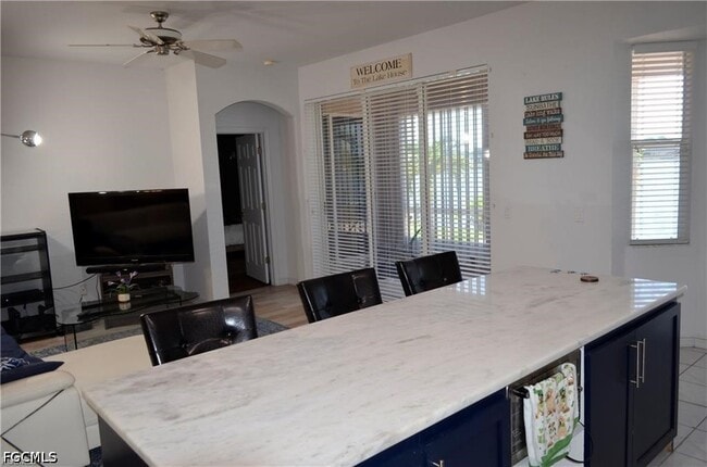 Building Photo - 1702 Emerald Cove Dr