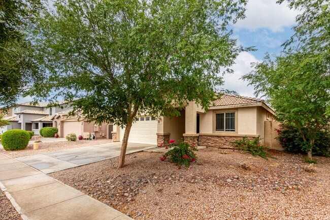 Foto del edificio - Spacious 3-Bedroom Home with Den in Gilbert!