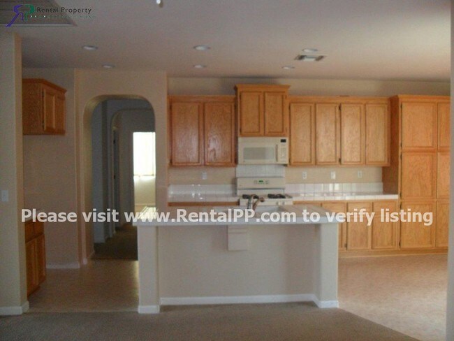 Building Photo - 2416 Canyon Creek Trl