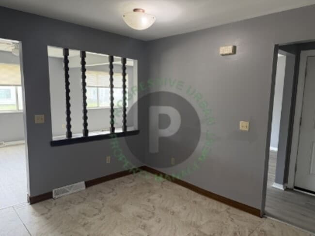 Foto del edificio - 11213 McCracken Rd