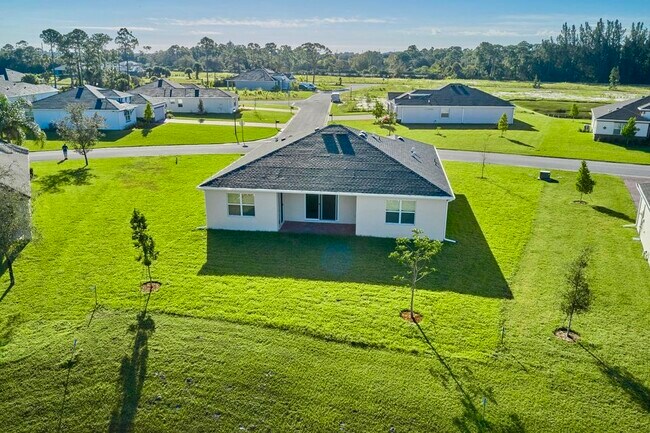 Building Photo - 5940 Manzanita Way