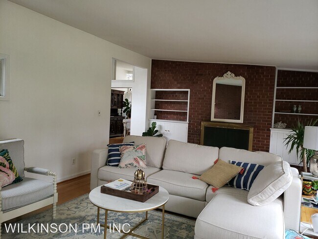 Building Photo - 3 br, 2.5 bath House - 9408 Forest Haven Dr
