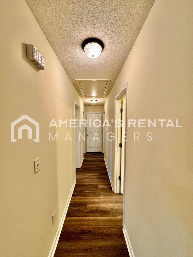 Foto del edificio - 3 Bedroom, 2 Bathroom Home For Rent in Tuscaloosa, AL! Available NOW!