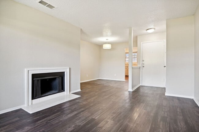 Building Photo - Blakely Apartments