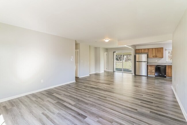 Building Photo - Discover Your Dream Home in Cincinnati, OH
